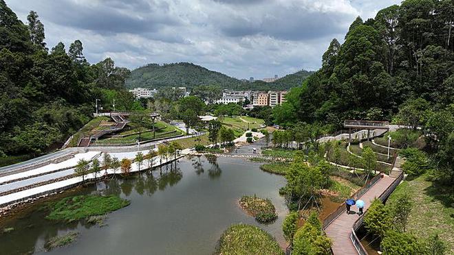 业内观点：A股市场仍面临严峻考验